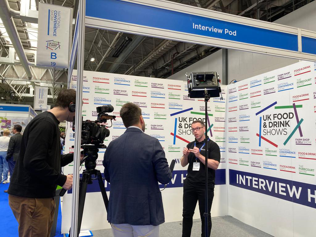 cennoxgroup's tweet photo. 𝗖𝗲𝗻𝗻𝗼𝘅 𝗨𝗞 &amp; 𝗜𝗿𝗲𝗹𝗮𝗻𝗱 – It’s day two of the National Convenience Show today and there is a real energy flowing around the exhibition halls.

Come to stand 𝗖𝟳𝟬 today and tomorrow at the Birmingham NEC  to see all of our retail solutions.

#NCS2022 #cennox https://t.co/JPrAvorNup