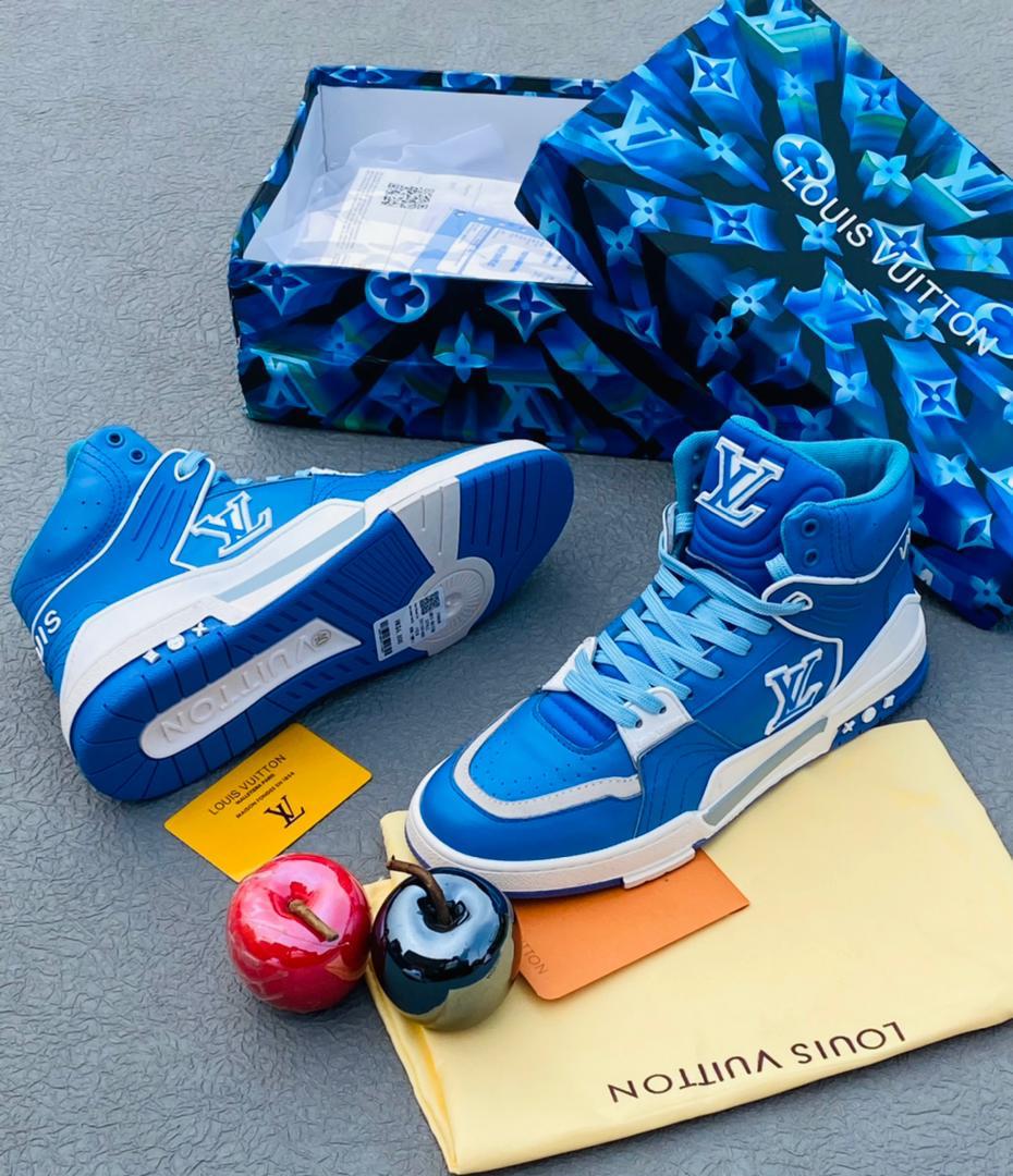 MBCLASSIC7's tweet photo. Now Available 
LV Hightop Skateboard Sneaker
Size 40 to 45
45000 https://t.co/A5ikXk8a4m