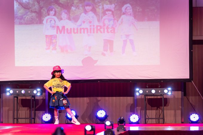 Twitterのコスプレ画像32