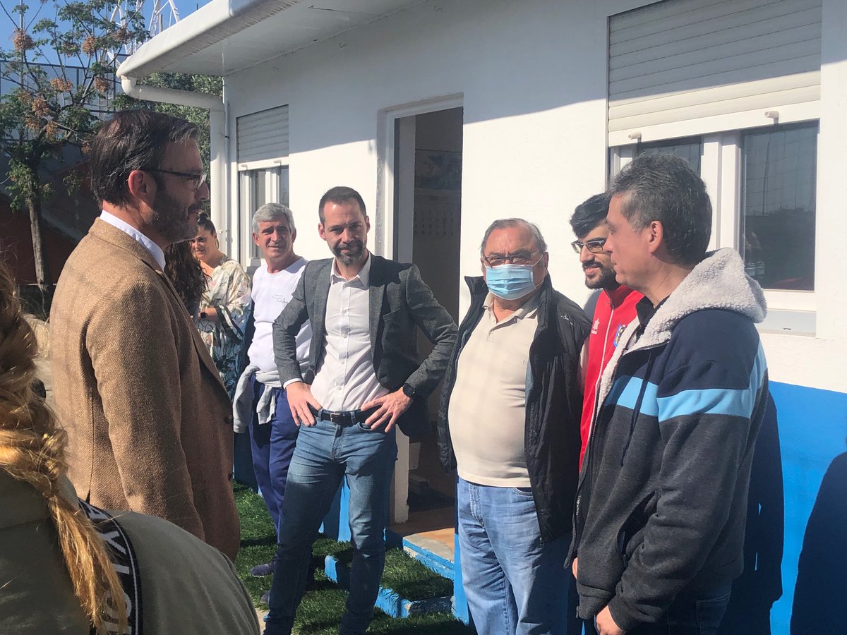 IMEPalma's tweet photo. ⚽️La renovació dels dos camps de futbol de Son Fuster es troba a la recta final!
🤩Els treballs avancen a bon ritme i els camps ja llueixen la nova gespa a pocs dies de la seva finalització. 
👟Més de 650 esportistes es beneficiaran d’aquesta inversió. 
ℹ️ https://t.co/6LH8Ovhldd https://t.co/Y2eZzPdbnH