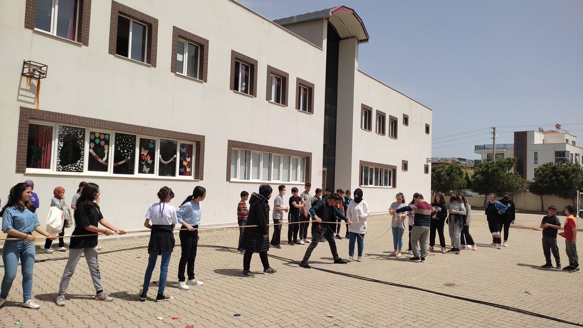 Sarglmustafame1's tweet photo. 23 Nisan Ulusla Egemenlik Çocuk Bayramını Gösteri ve yarışmalarla kutladık.🇹🇷🇹🇷🇹🇷 https://t.co/Y40N0eOuYZ