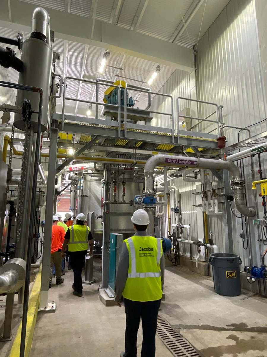 lystekINT's tweet image. We welcomed multiple groups from the #WEFCollections Conference to tour the #SHVUA #ClassABiosolids Processing Facility April 21. It was a gorgeous sunny day for attendees to get out to see the new #LystekTHP deployment making #LysteGro fertilizer @WEForg @JacobsConnects @HRCengr