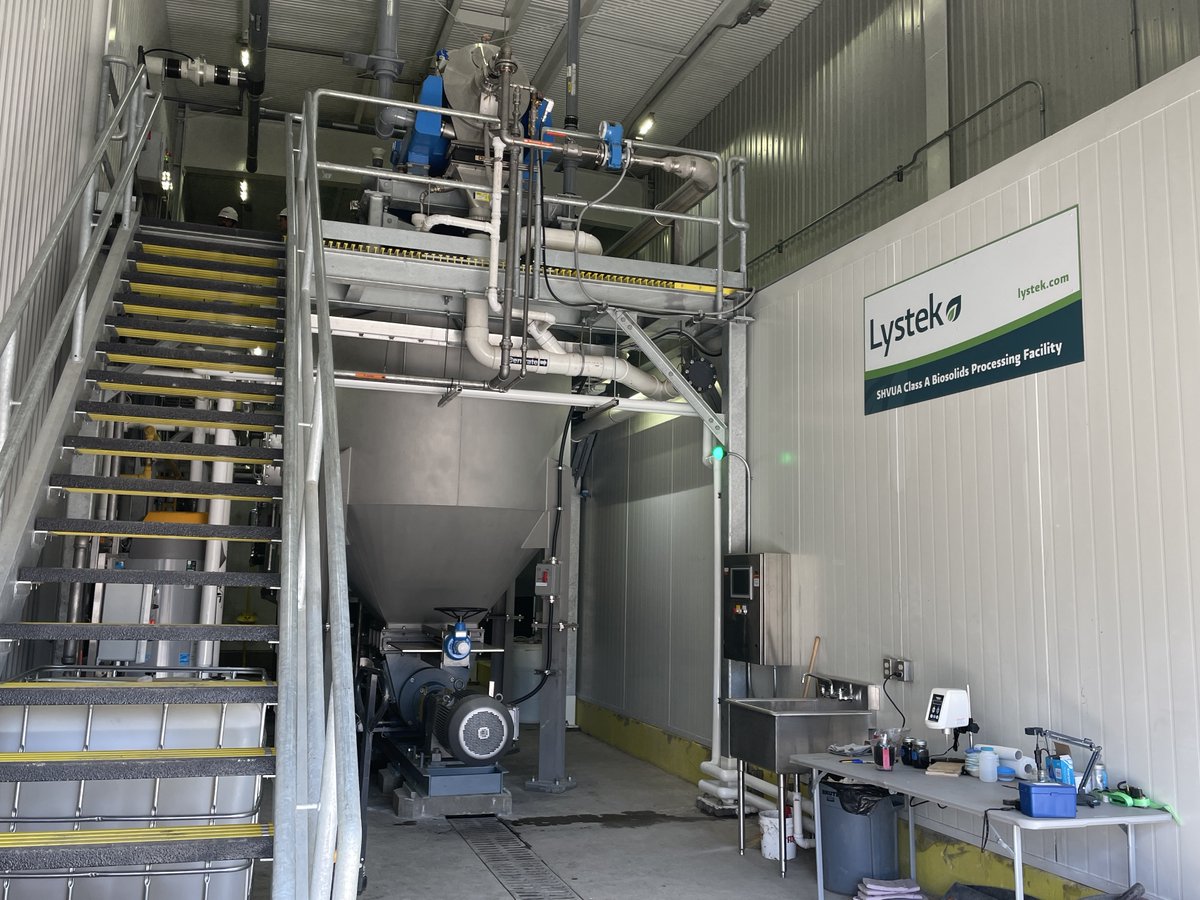 lystekINT's tweet image. We welcomed multiple groups from the #WEFCollections Conference to tour the #SHVUA #ClassABiosolids Processing Facility April 21. It was a gorgeous sunny day for attendees to get out to see the new #LystekTHP deployment making #LysteGro fertilizer @WEForg @JacobsConnects @HRCengr