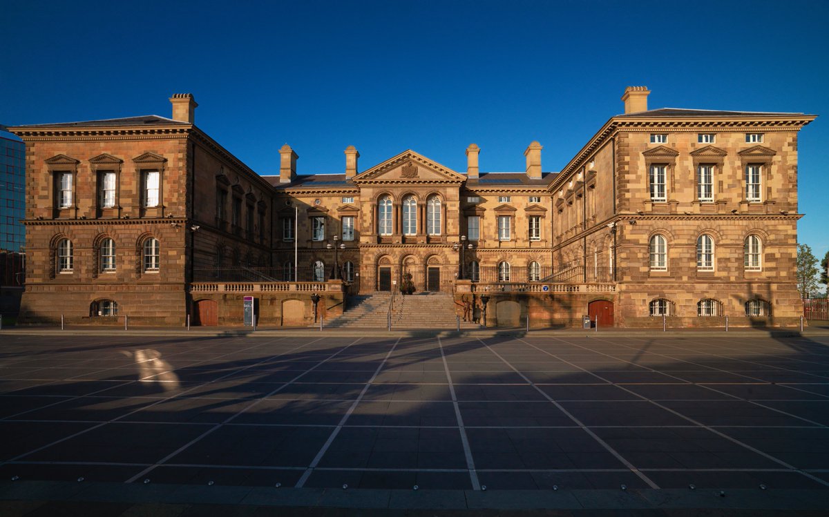 Latest news at Custom House, Belfast

linkedin.com/posts/riddell-…