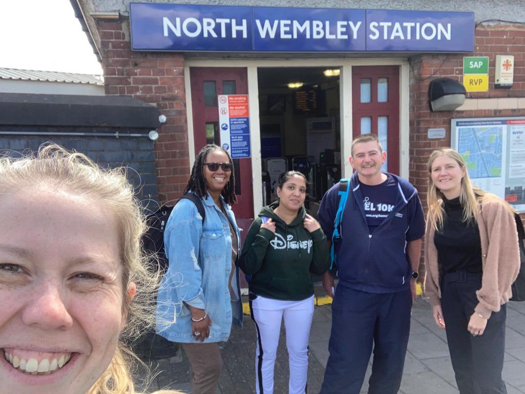 HatchEndStation's tweet photo. #NorthWembley https://t.co/wMisbGmLsF https://t.co/CWG4Ia1xWf