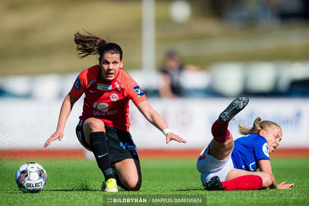 Midtukekamp på Arna idrettspark i morgen kl.18.00. Motstander er Stabæk. Les mer på våre nettsider

arna-bjornar.no/nyheter/midtuk…