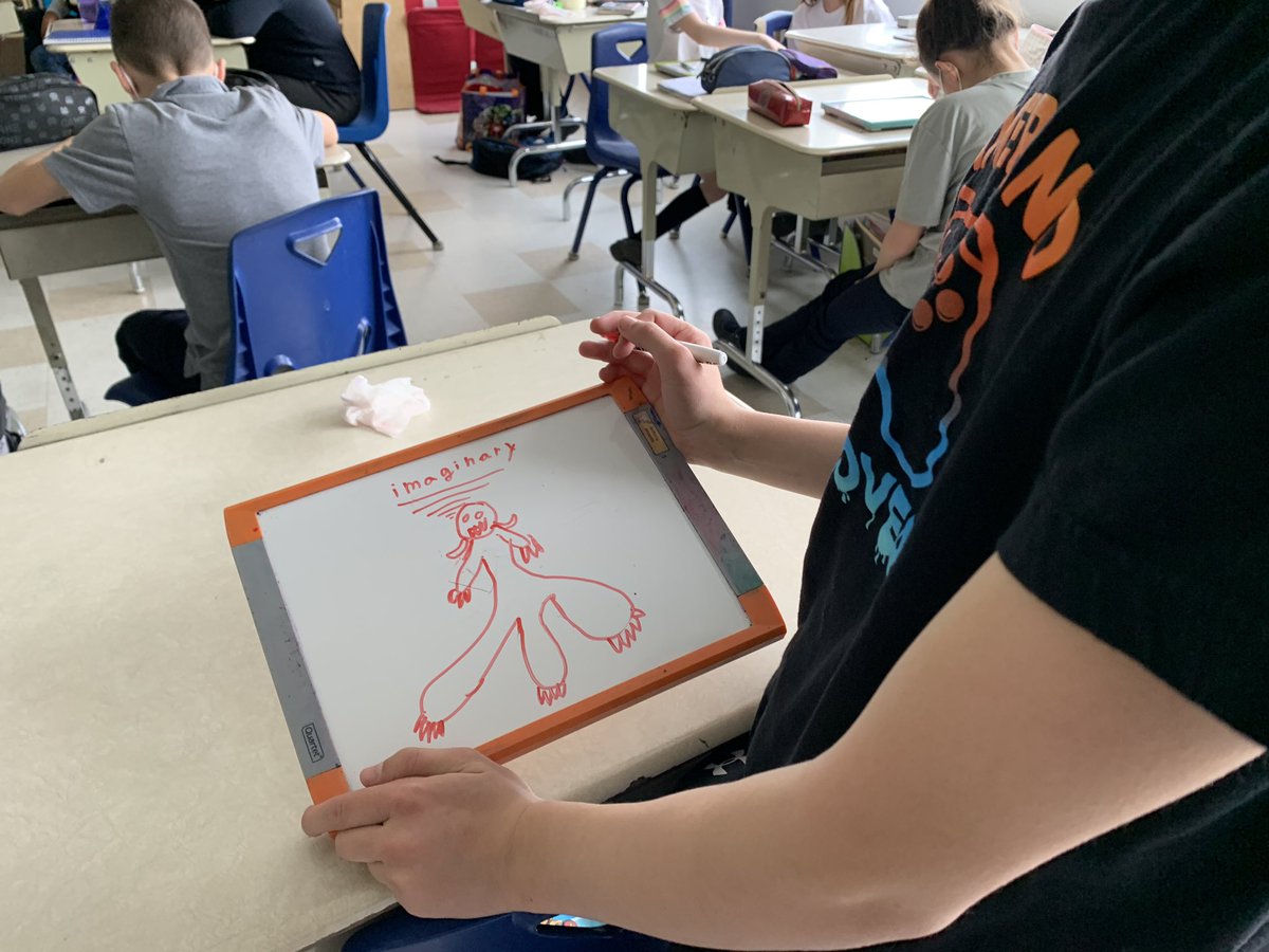 G4 Ss practice a visualizing strategy <a href="/EcoleVisionTB/">Vision Terrebonne</a> with the wonderful story The Gruffalo #wearereaders #visualize #storytime #creativity