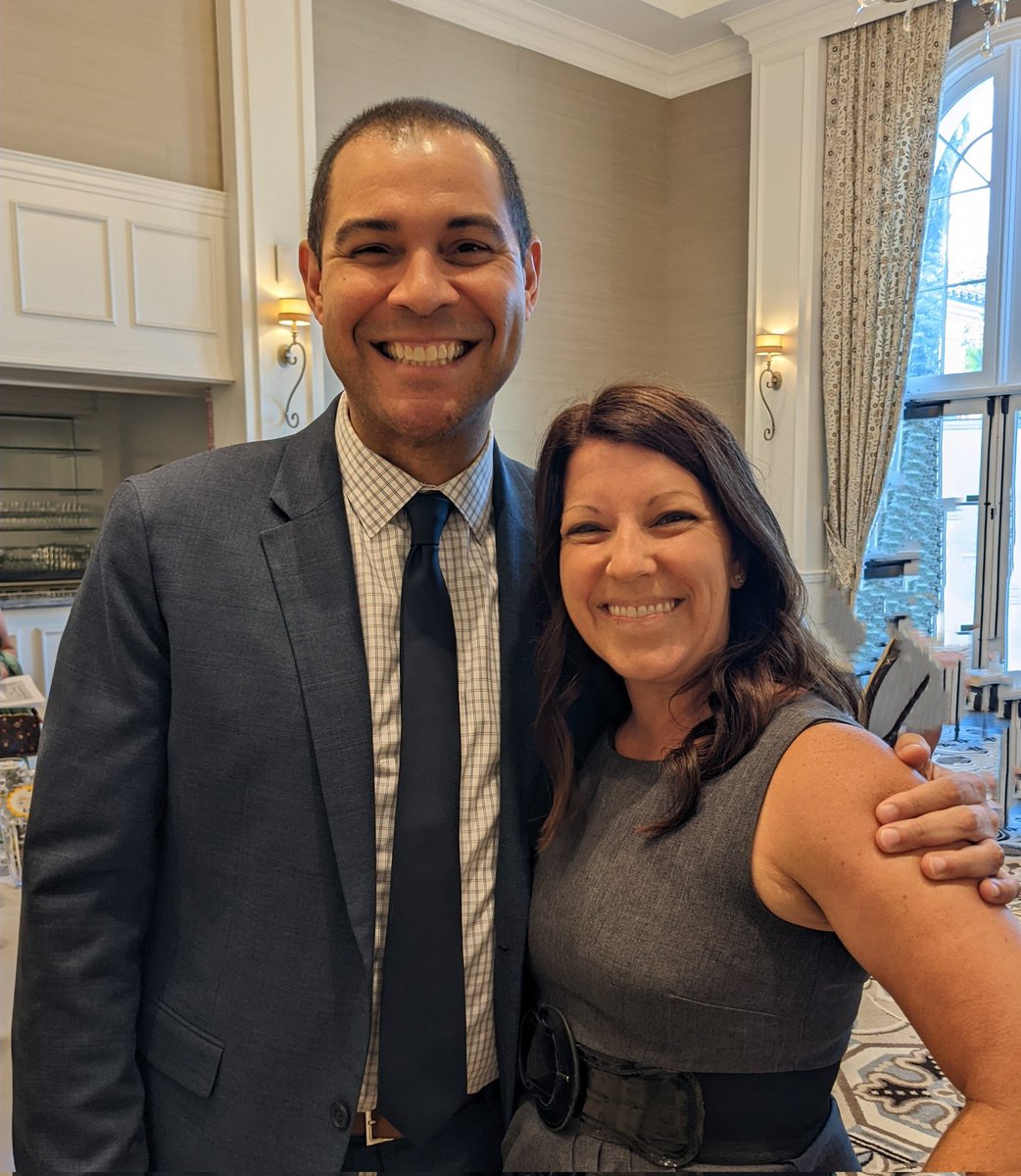 bexweso's tweet photo. Enjoying the @ocaemfl Principals Breakfast! I can't pass up a photo opportunity with the man who brought me to the Media Center eight years ago 📚❤️ https://t.co/IQ76o2dYGQ
