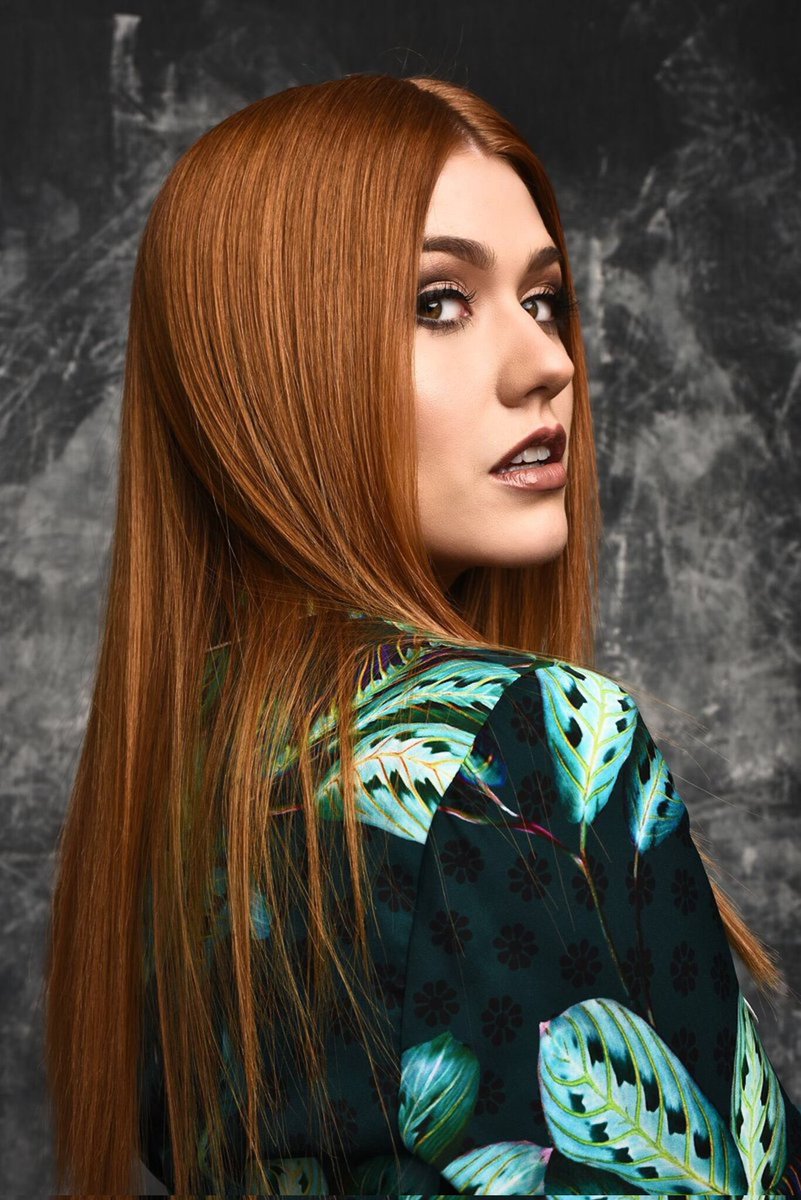 BuioMama's tweet photo. I've been blonde and pink, But I'll always be his red head. 

I just love the freedom of changing my hair colour with a wig and non of the chemicals. https://t.co/r4TrONWru2