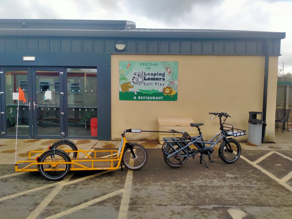 WHitchhike's tweet photo. I had nice cycle from @WLBikeLibrary  to the @fivesisterszoo on the  cargo bike on loan from WLBikeLibrary this morning  #bikeman
#westlothian https://t.co/xc5BBjkSmT