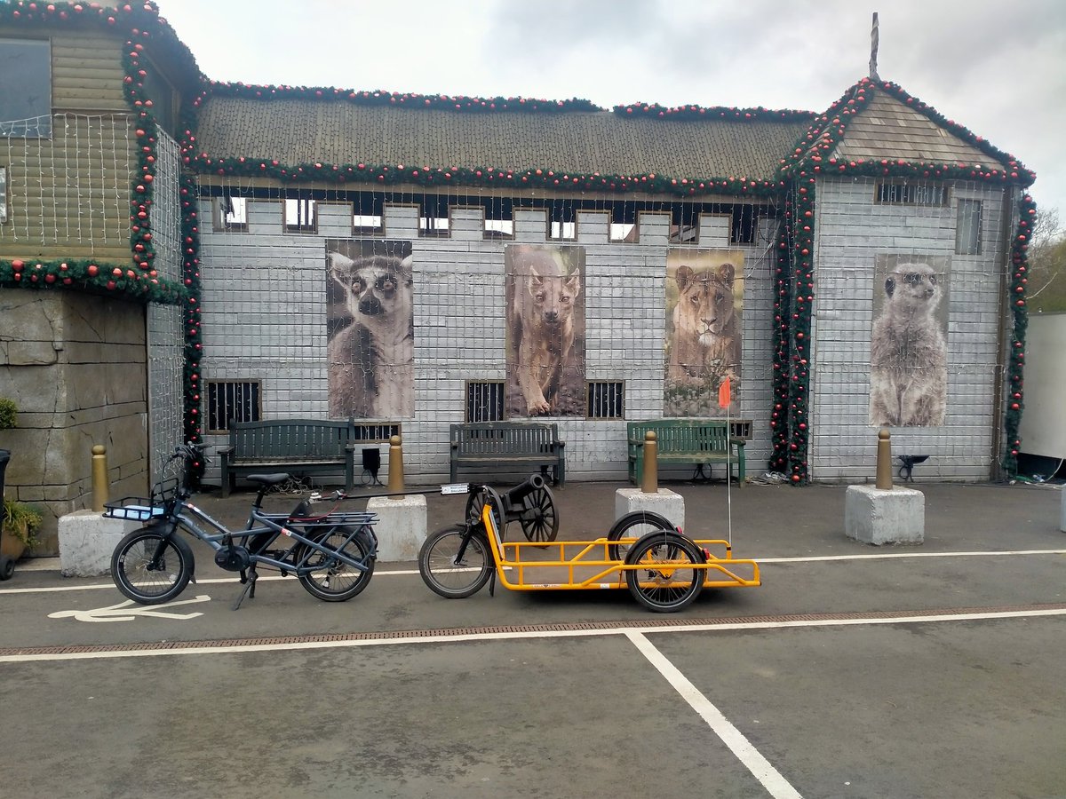 I had nice cycle from <a href="/WLBikeLibrary/">West Lothian Bike Library</a>  to the <a href="/fivesisterszoo/">Five Sisters Zoo</a> on the  cargo bike on loan from WLBikeLibrary this morning  #bikeman
#westlothian