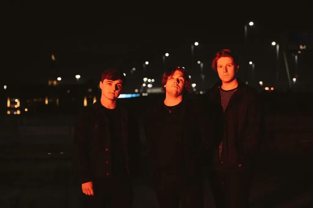FMSmag's tweet image. Retro Video Club Complete SITUATIONS EP w/ Anthemic New Single 'Break Up Songs' #retrovideoclub @retrovideoclub #newsingle #breakupsongs #newep #situations #newmusic #newmusicfriday #newmusicalert #musicnews #fashionmusicstyle buff.ly/36NzLt3