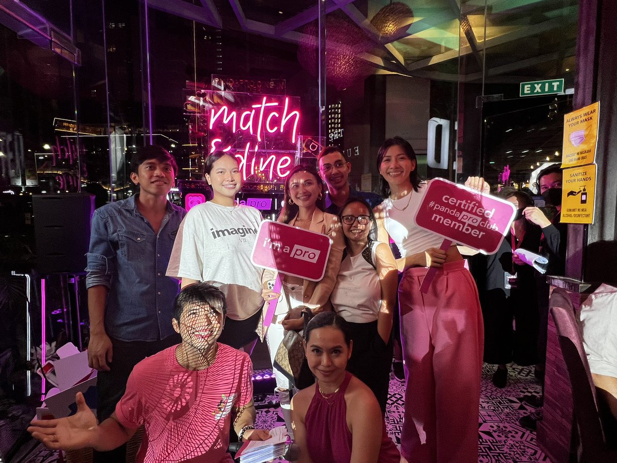 foodpandaPH's tweet photo. And of course we can't call it a night without announcing our awardees! Dun dun dun dun ๐ #pandaproClub #foodpandaPH #MatchAndDine https://t.co/FINzv5dDto
