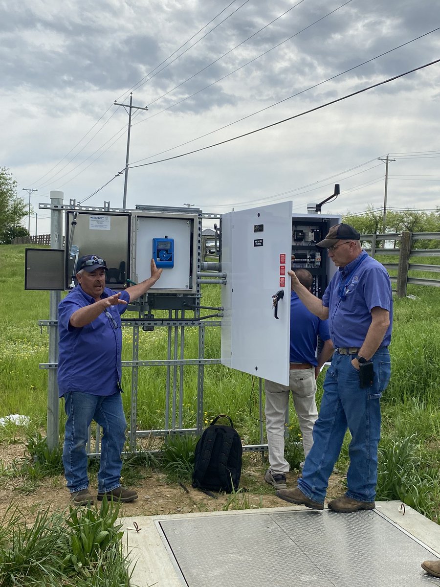 WHUD_H20's tweet photo. 3 years in the making…our advanced pressure management system is UP 👏 AND 👏 RUNNING👏

Shout out to our partners @ClaValUSA for helping us design this custom approach to pressure management. 
#waterislife https://t.co/CNQ2e77l7e