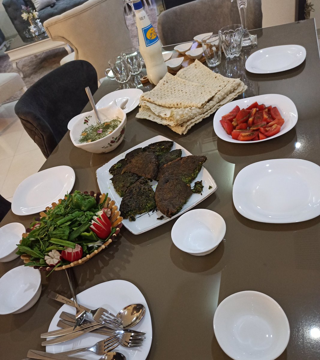 الی tweet media