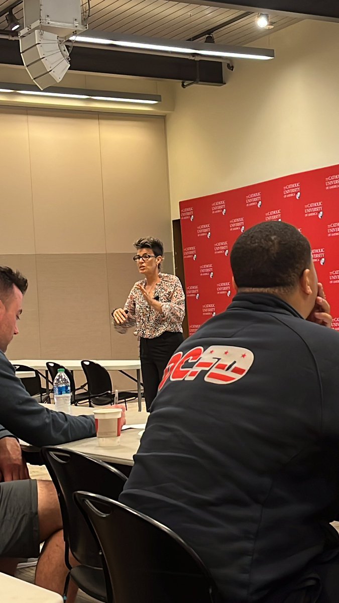 <a href="/Mindfuljunkie/">Mindful Junkie</a>’s Tactical Brain Training workshop at <a href="/dcfireems/">DC Fire and EMS Department</a> quarterly Paramedic Grand Rounds 🧠 💪🏻🧘