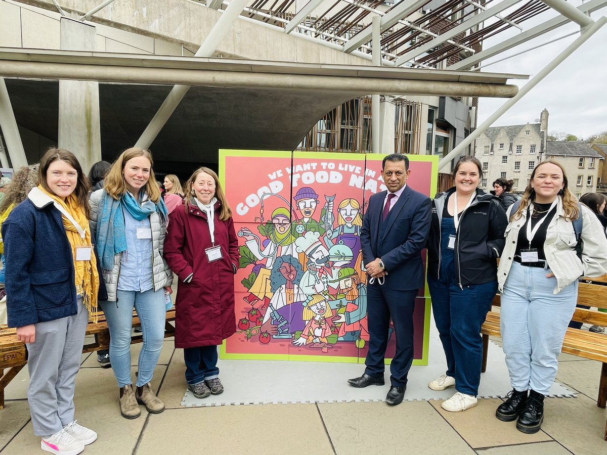 Great to join the Good Food Nation Day of Action outside @ScotParl.

We need stronger, fairer and more sustainable food systems that do not harm our environment and ensure people in Scotland can afford healthy diets. #SFCDayofAction #GoodFoodNation #FoodforLifeScotland