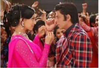 KaatelalM's tweet photo. In parallel universe these love stories ended up happily.🥹🥺

#ZiddiDilMaaneNa 

(PS:- this is just a meme .) 😂 https://t.co/YoxRkcdWIl
