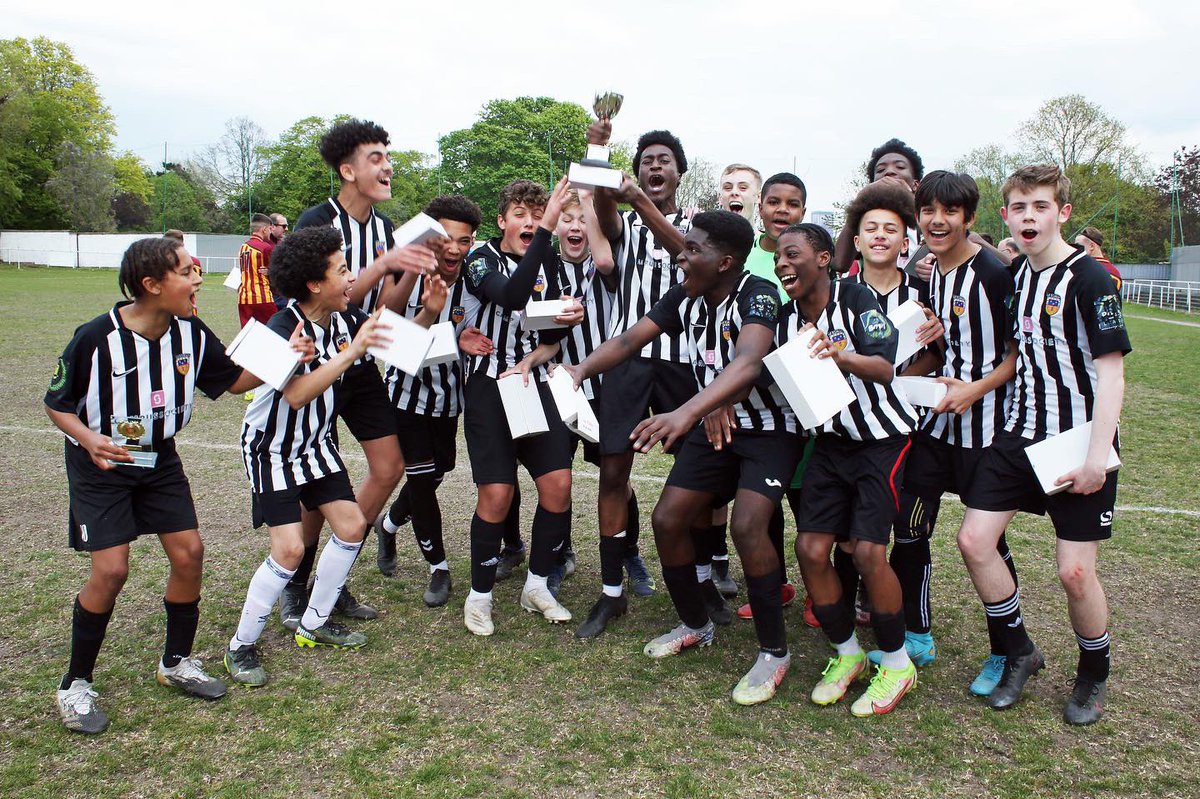 OfficialTmufc's tweet photo. Massive congratulations to our Under 14s for winning the Tandridge Trophy last Sunday!

The club is very proud of the team and the coaches involved🏆

#ClubofProgression ⚫️⚪️ https://t.co/mY6SRSKJpw