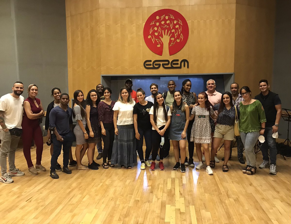 👉La nueva generación del sonido en Cuba!!! 🎧🎚
🔸Comienza así oficialmente el convenio entre el ISA, Universidad de las Artes y la Empresa de Grabaciones y Ediciones Musicales, EGREM 
🎙💿🎛🎤🎸🎼🎺