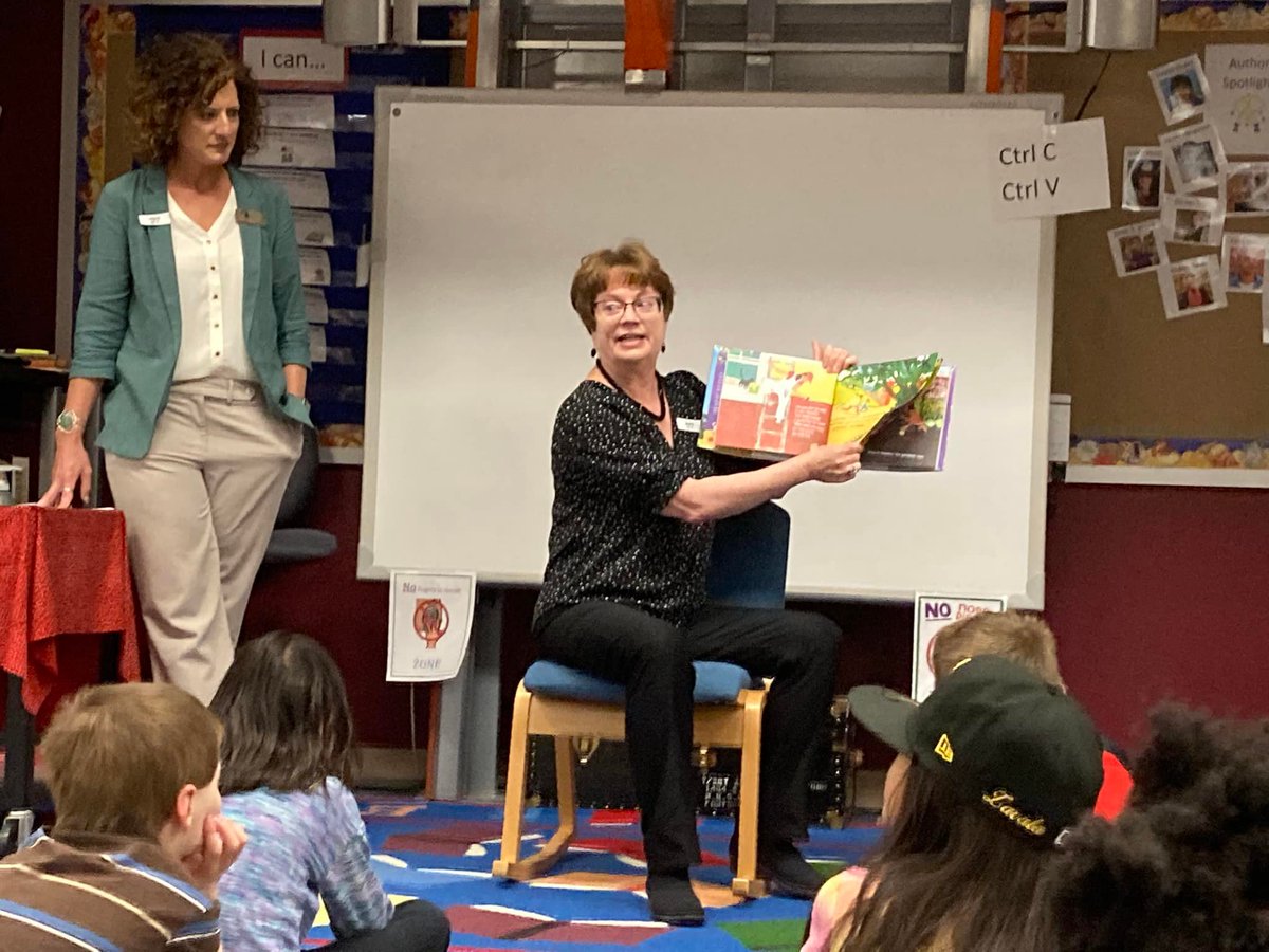 usd305libraries's tweet photo. Sunset Library had some special guest readers come in this week. What an awesome way to celebrate School Library Month! #why305 #305Libraries https://t.co/f6lLYK2szD