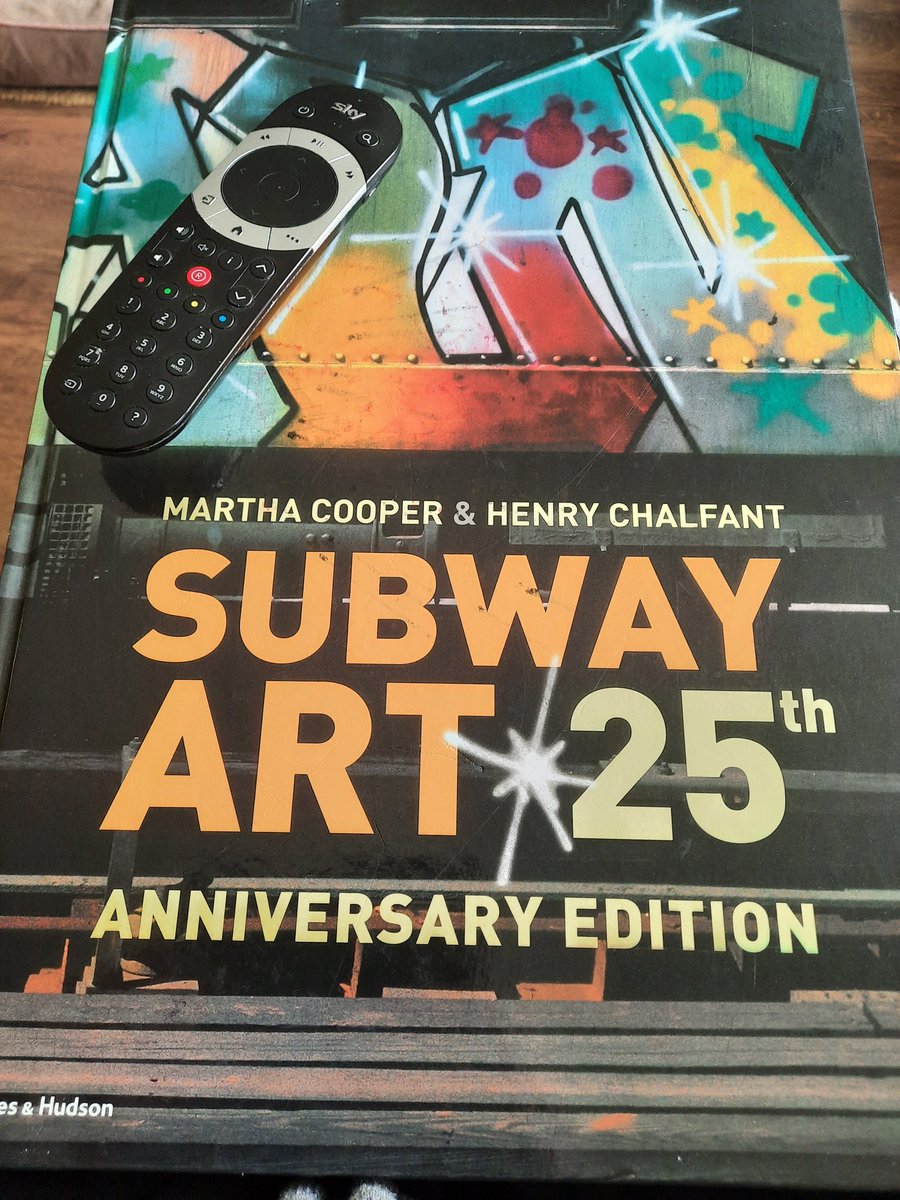 My fav book ever!! 💯
This is the replacement for the old softback that I wrecked - look at the size of it 🙌🏽🤣
#SubwayArt #graffiti