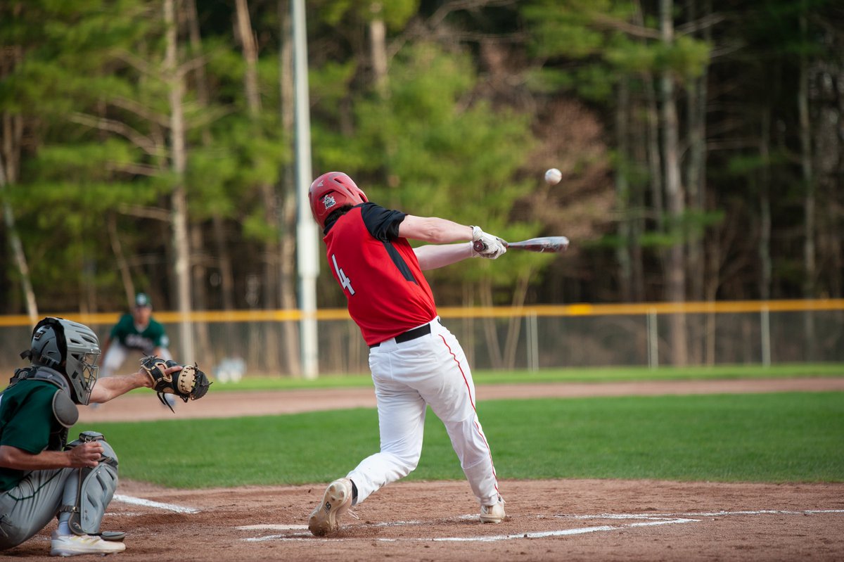 GoDutchAthletix's tweet photo. Great pictures from Amy Lynch Photography from baseball's big win over Shenendehowa yesterday!

@GuildBBall @GuilderlandCSD https://t.co/Mylwm531BI