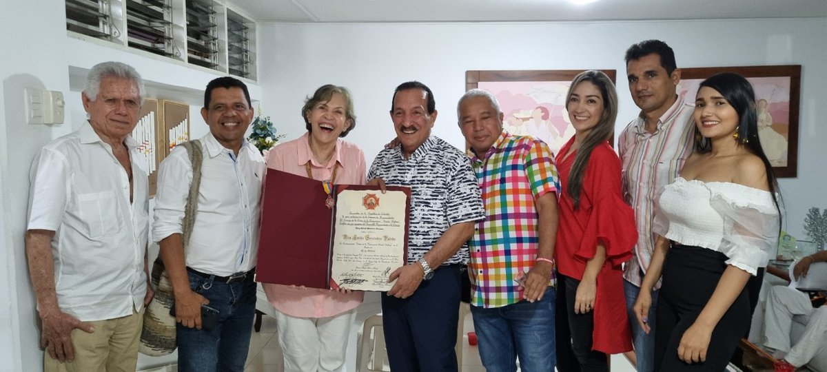 Congreso de la República otorga “Orden de la Democracia” a la Presidenta de SAYCO, Rita Fernández Padilla. sayco.org/congreso-de-la… a través de <a href="/SaycoOficial/">SAYCO</a> <a href="/RitaFernandezP/">Rita Fernández</a> <a href="/ChichiQuinteroR/">Chichí Quintero</a> #valledupar #Vallenato #NuestroSocios #Compositor #Mujer #Colombia