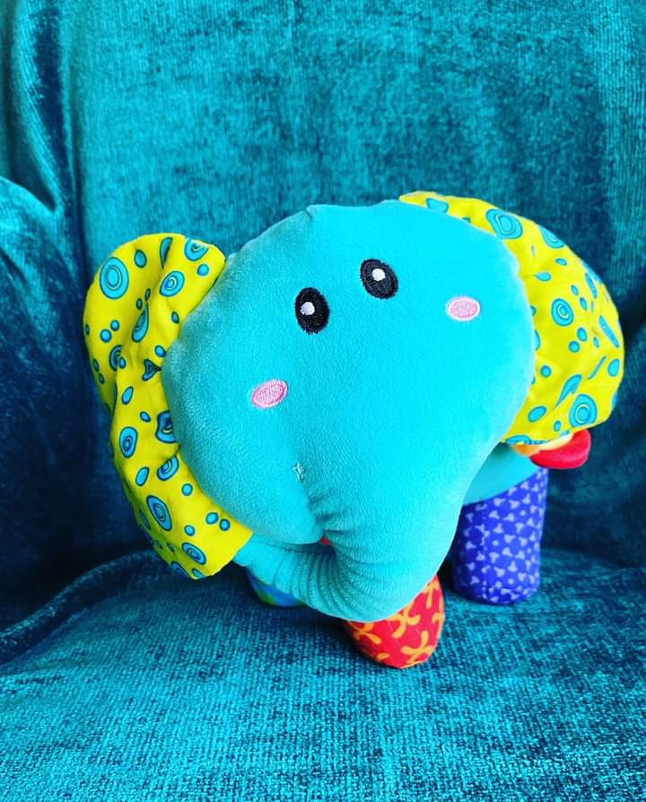 AtticTeita's tweet image. A cute turquoise elephant 🐘 
with big yellow ears 🐘
22cm/30cm
110,000LL
#mytoy #elephantplushtoy #elephantplush #mothersinlebanon #nurseriesinlebanon #livelovelebanon #livelovelebanon❤️