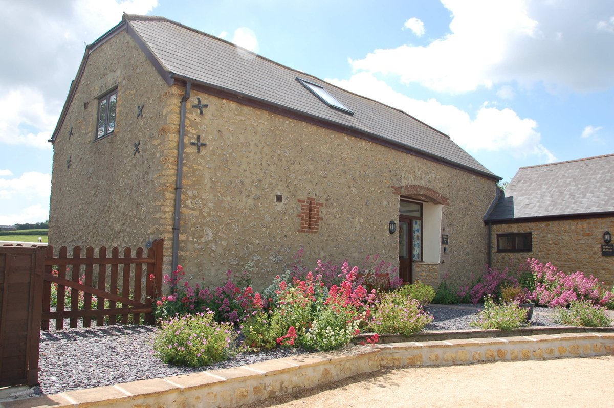WeAcceptPets's tweet photo. Bakers Mill Farm Holiday Cottages offer self catering accommodation in a range of holiday homes. The rural location is perfect for a holiday with your pooch.
https://t.co/wPrstRd4jp
#Holiday #Family #Pets #Rural #Explore #Walking #Fishing #BookDirect #Mosterton #Beaminster #Devon https://t.co/QOtsqSKzZ2