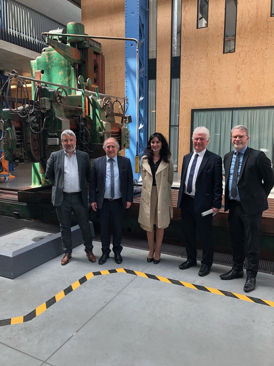 FedEpl's tweet photo. [TROPHEE DES EPL] 🏆
Visite de notre coup de coeur du jury 2021 #atelierdescapucins en présence de @yguevel président de la Spl, de notre président #patrickjarry, de @MARTORELLAurli1 , présidente de la FedEpl régionale, @FCuillandre, maire de Brest et @BGallepe DG de la FedEpl https://t.co/rmjxmhUCAM
