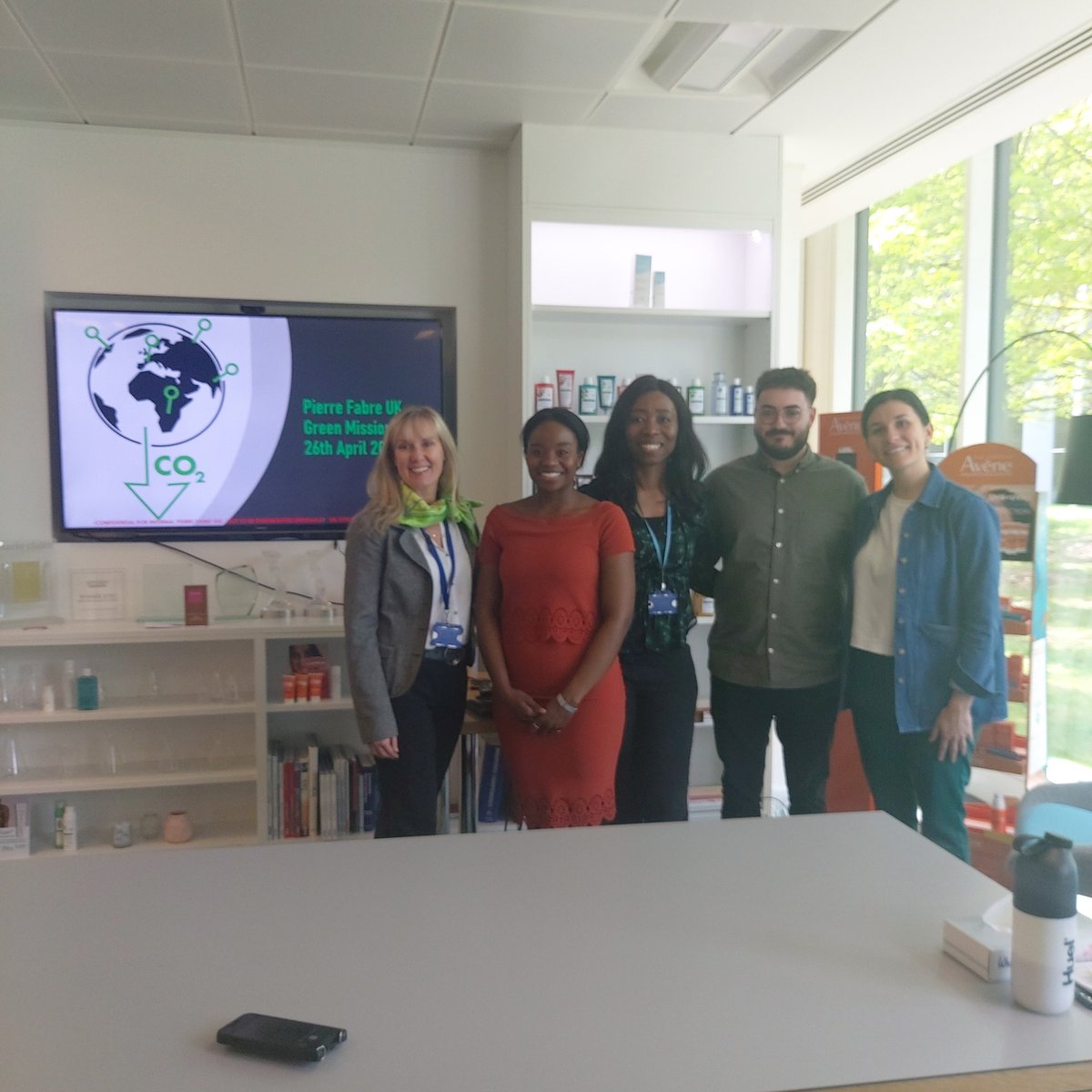 It was fantastic to join #plasticfreecaversham 's new ally - @PierreFabreUK for their green mission day. Their commitment to the environment &amp; sustainability is impressive! And I was pleased to share all about PFC journey 💚
#plasticfreecommunities 
#surferagainstsewers