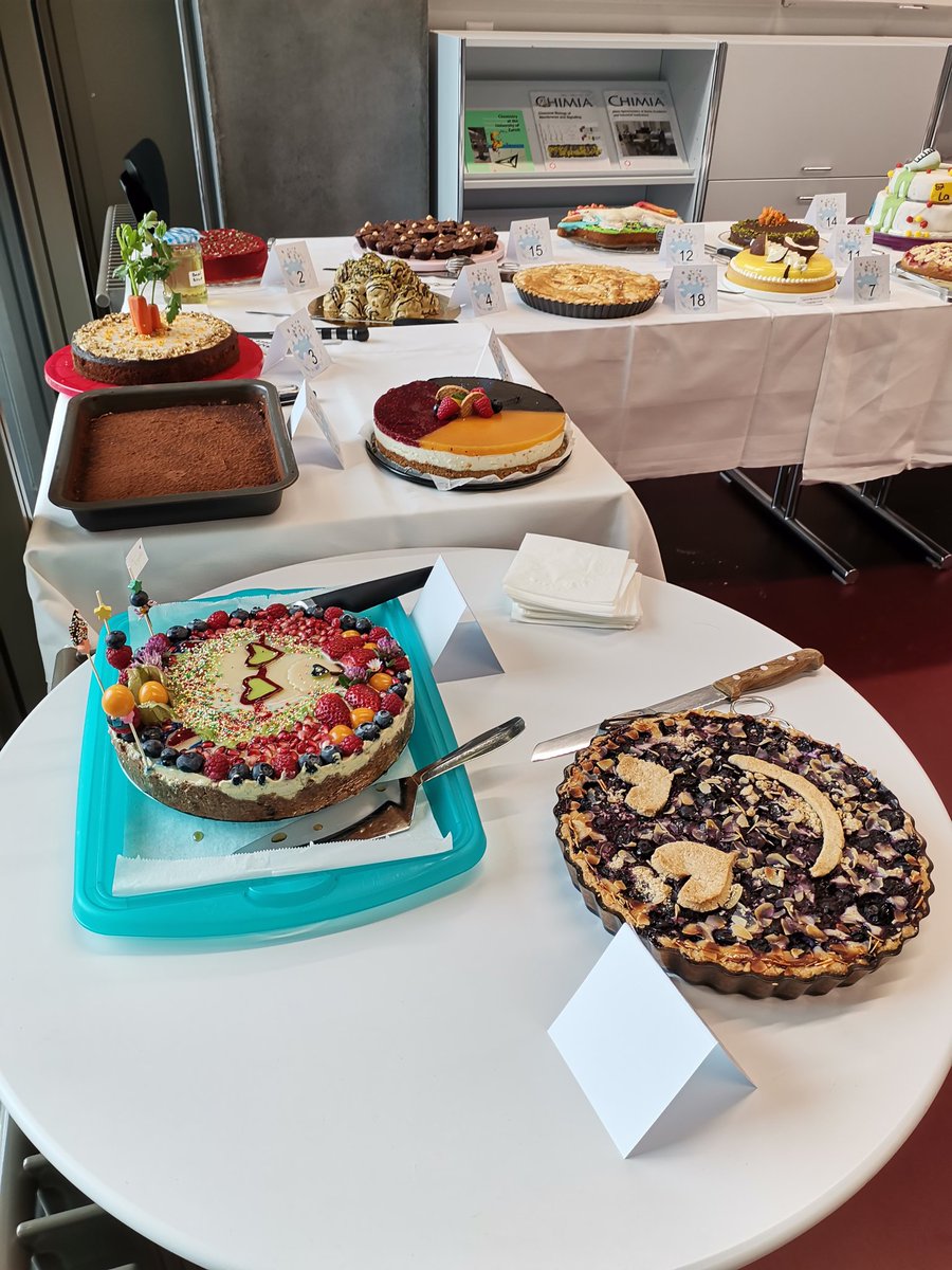 michal_juricek's tweet photo. The Great Chemistry #bakeoff @UZH_Chemistry is on, hurry up so you get a taste! @NinaHartrampf #chemists who #bake @UZH_en @UZH_ch @cmszh https://t.co/NdWQHLPqai