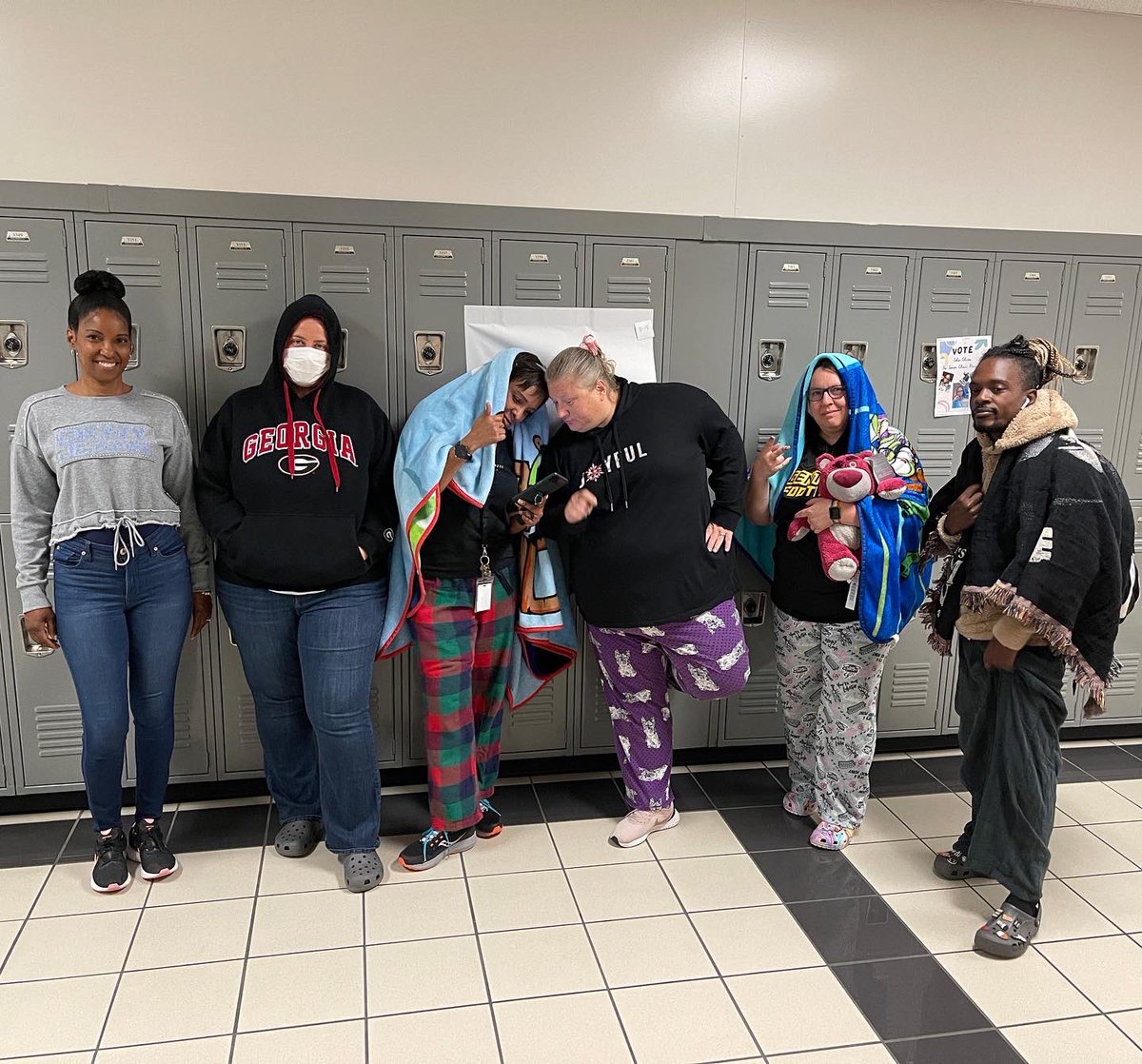 MrByrdEdS1's tweet photo. Today’s #spiritweek had #teachers and #students swapping places.   How do you think we did dressing like the kids? https://t.co/H88Qf2sYwG