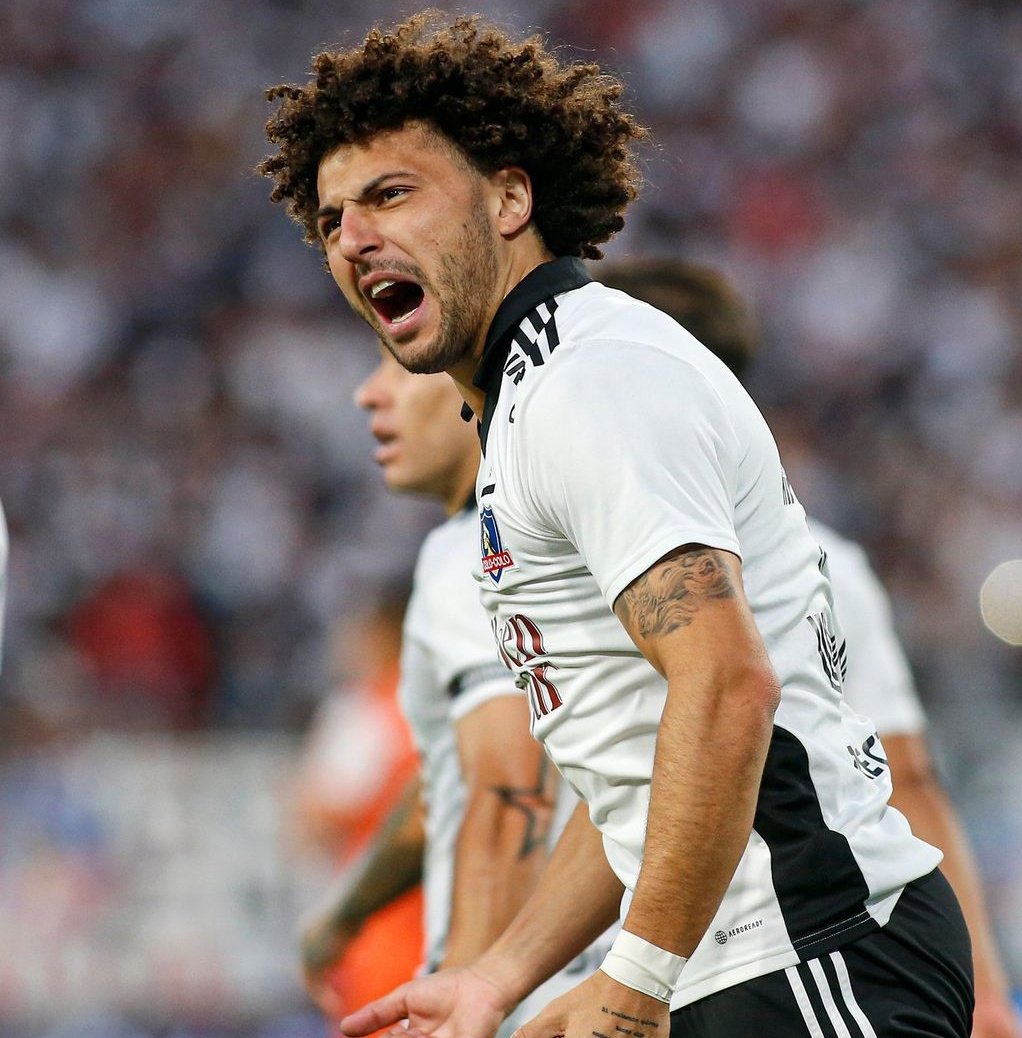 Maximiliano Falcón evaluará ofertas desde Brasil y México para definir futuro.