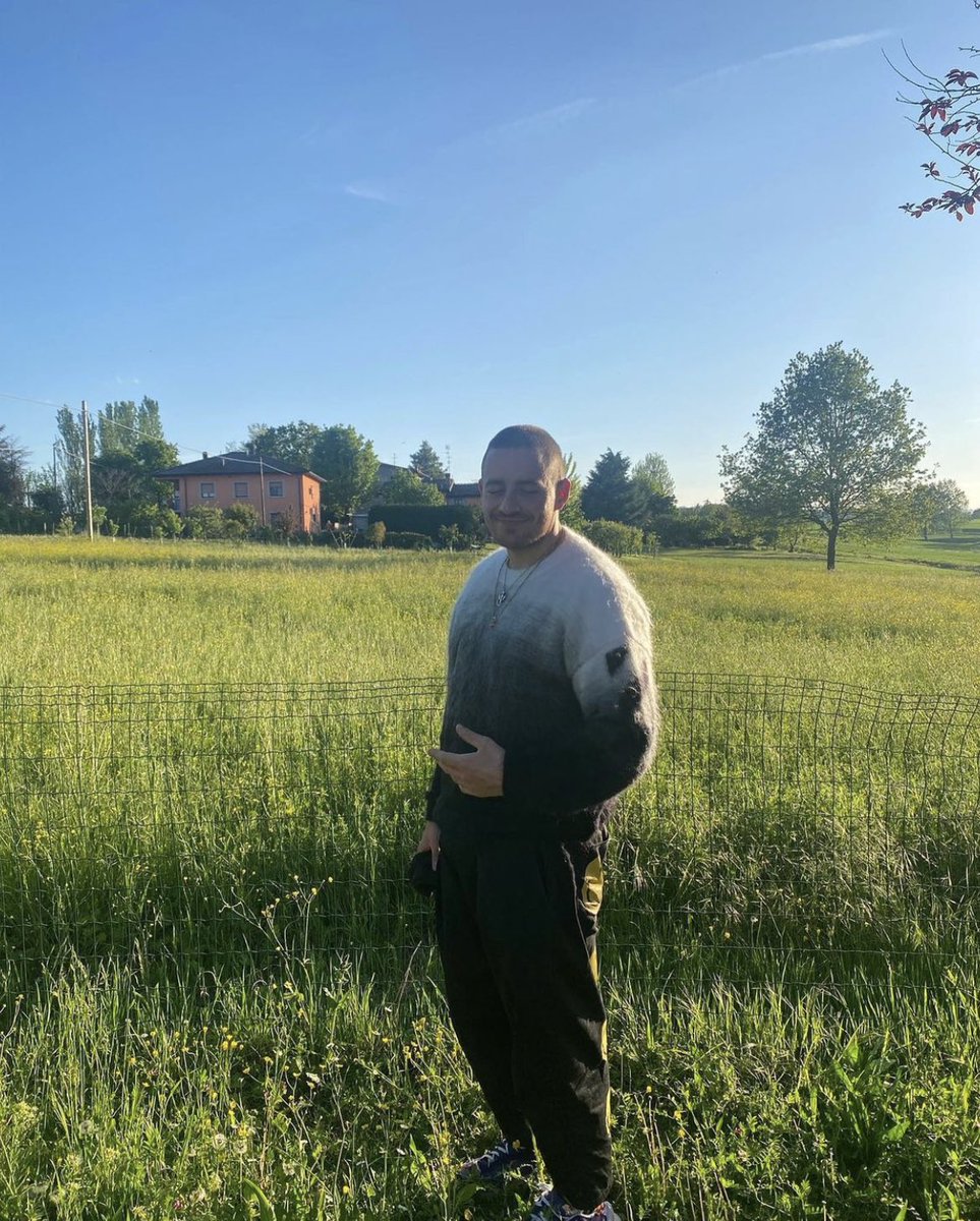 Dermot Kennedy tweet media