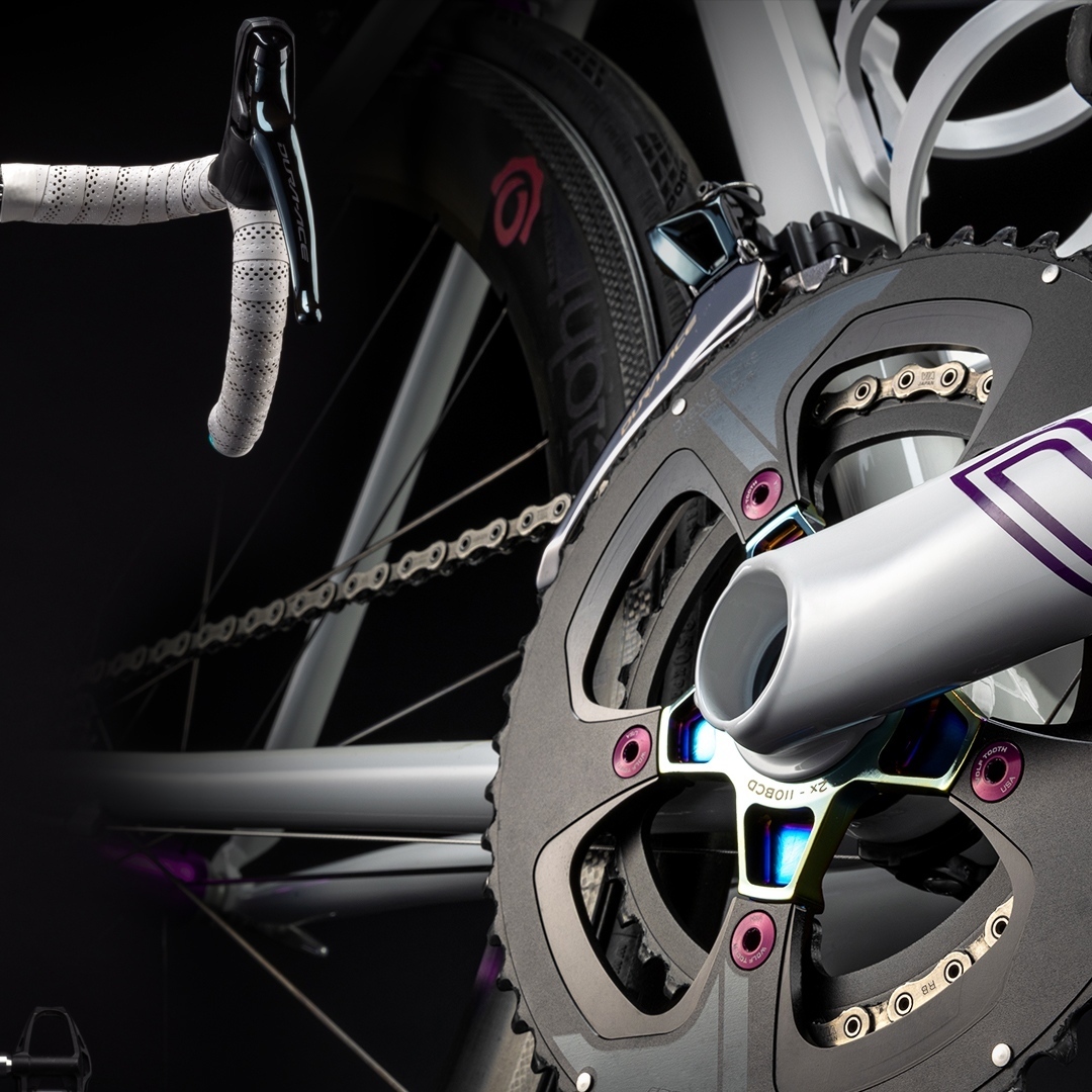 Litespeed_Bike's tweet image. You may have seen this one before - @CaneCreekUSA President and CEO, Brent Graves' Litespeedbikes T1sl displayed at @seaotterclassic

What a bike🥵
bit.ly/3y1wlOq

#LegendaryTi #TiTuesday #TitaniumTuesday