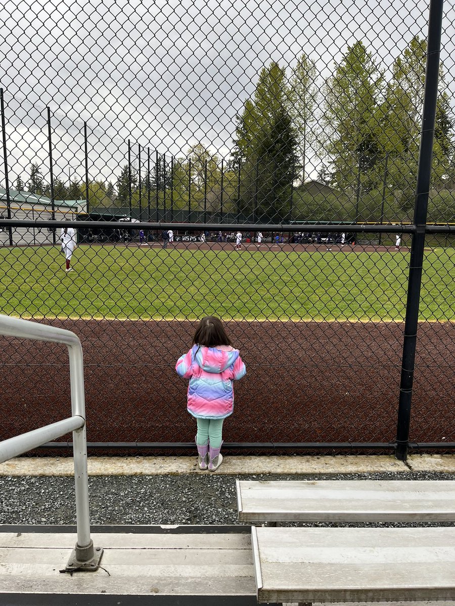 JB98077's tweet image. This is how it starts! Getting out and watching some friends ball on the diamond 
#girldad 
@EastlkFastpitch 
@FastpitchNchs