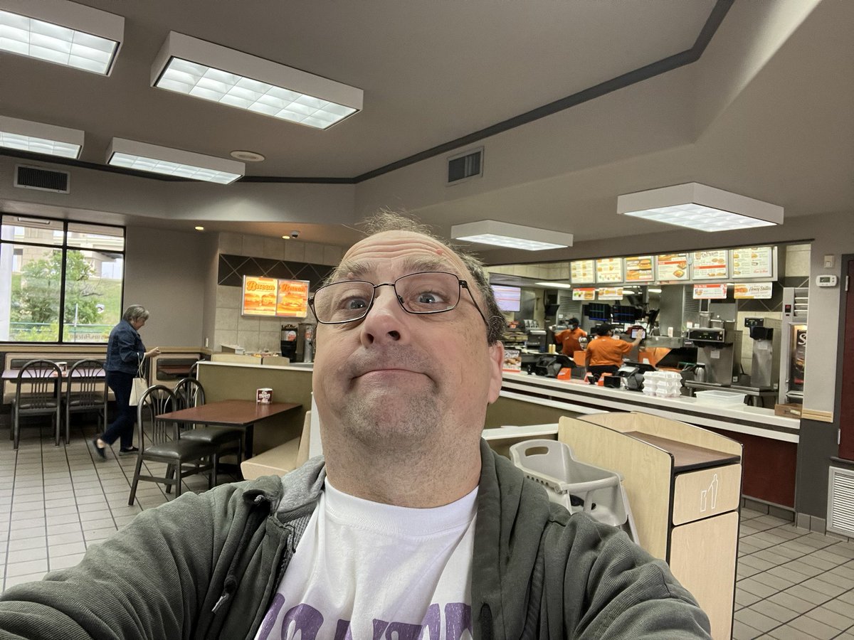 HaikuHare's tweet photo. I tweet to the void,
chillin’ at Whataburger,
waiting for great food!
@Whataburger
#BurgerForBreakfast #haiku https://t.co/ldU7HOb0Mp