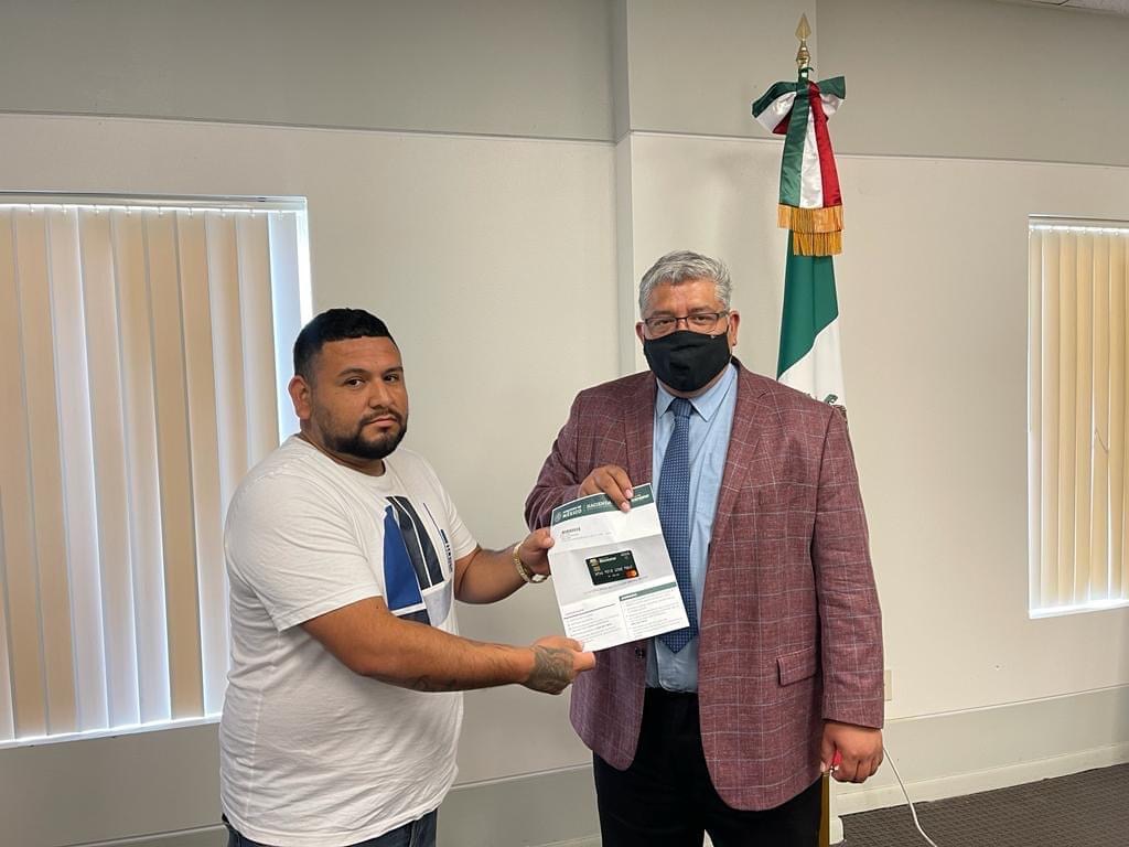 Inspirateorg's tweet photo. En el marco de la #SEFIME2022, con el apoyo de la #VAF de #ConsulMexMAC continuamos trabajando con la apertura de cuentas del Banco del Bienestar. 
@IME_SRE @IF_IME @ConsulMexMAC #VAF https://t.co/5i5qzao2OL