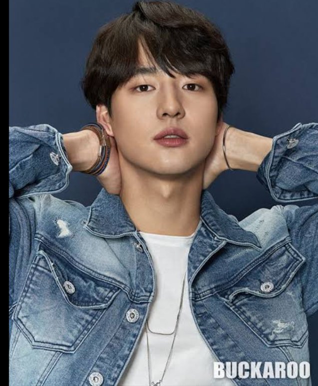 ohmygee_sejong's tweet photo. Yang Sejong Endorsement

2017-18 | Chris Christy
2017-18 | Leaders Cosmetics
2018 | Samsonite Red
2018 | Buckaroo
2018 | Mizuno
2018 | Toreta

#YangSejong #양세종 https://t.co/0rWaBN5Beo