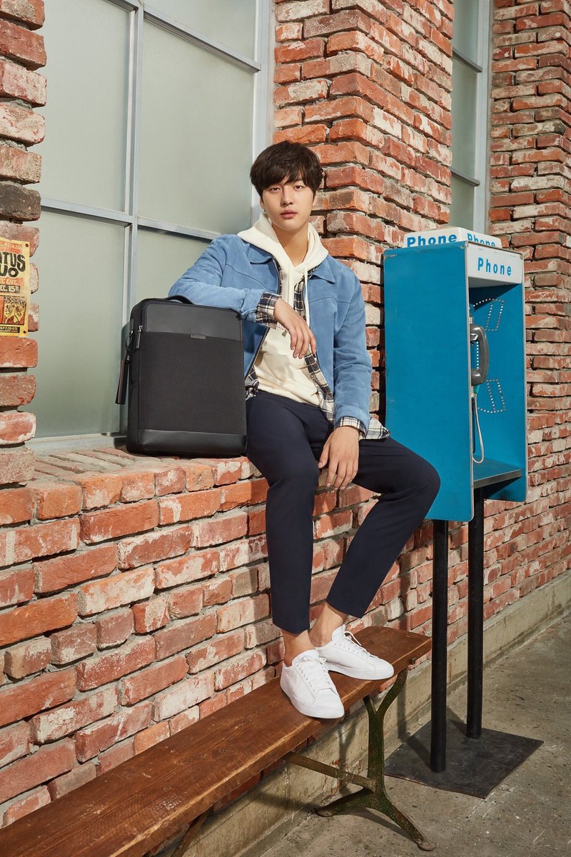 ohmygee_sejong's tweet photo. Yang Sejong Endorsement

2017-18 | Chris Christy
2017-18 | Leaders Cosmetics
2018 | Samsonite Red
2018 | Buckaroo
2018 | Mizuno
2018 | Toreta

#YangSejong #양세종 https://t.co/0rWaBN5Beo