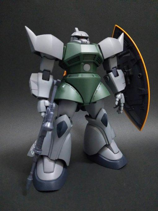 バンダイさんには素立ちに使える1/144ハンドパーツを作ってほしい。どれもガッと力んだ平手ばっかりで、脱力した平手に毎回加工しなきゃならないので。肝心のビルダーズパーツも使えないんですよね。 