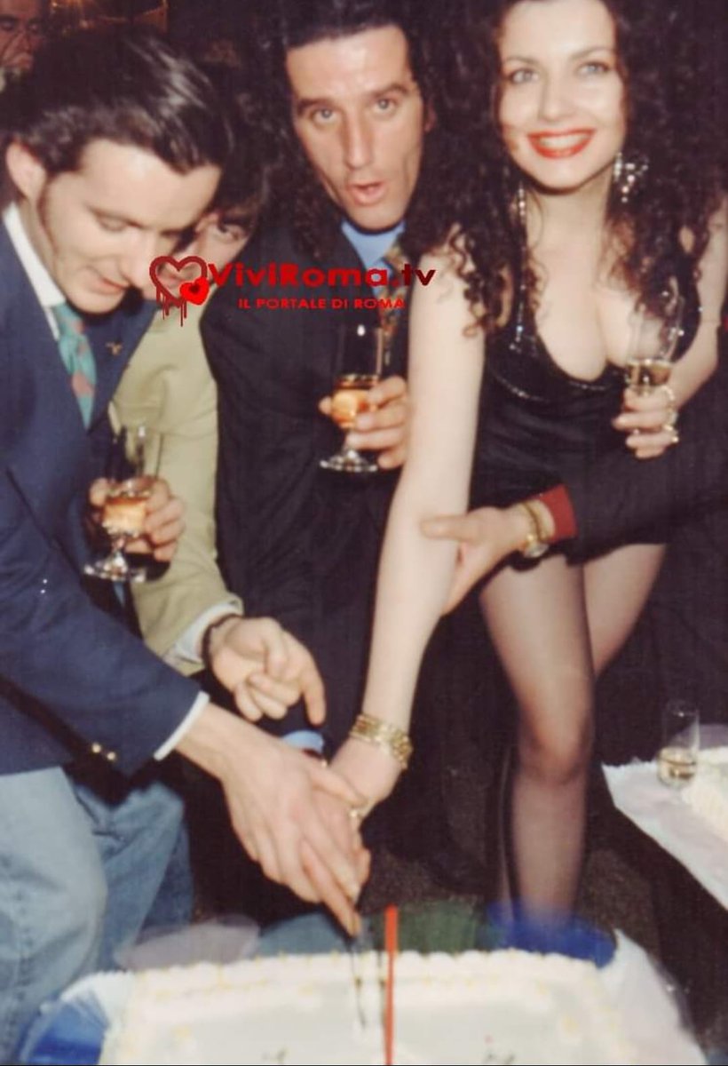 Una mia foto degli anni 90 😜😜

allmylinks.com/jessica-rizzo

#photograp #notti #romane #ricor #anni90  #foto #pornograffixxx #sexy #attrice #actress #hard #hotmodel #movie #film #xxxtentacion🔥 #jessicarizzo #diva #star #model #camwoman #sensuale #sexbomba #gambe #legs #young