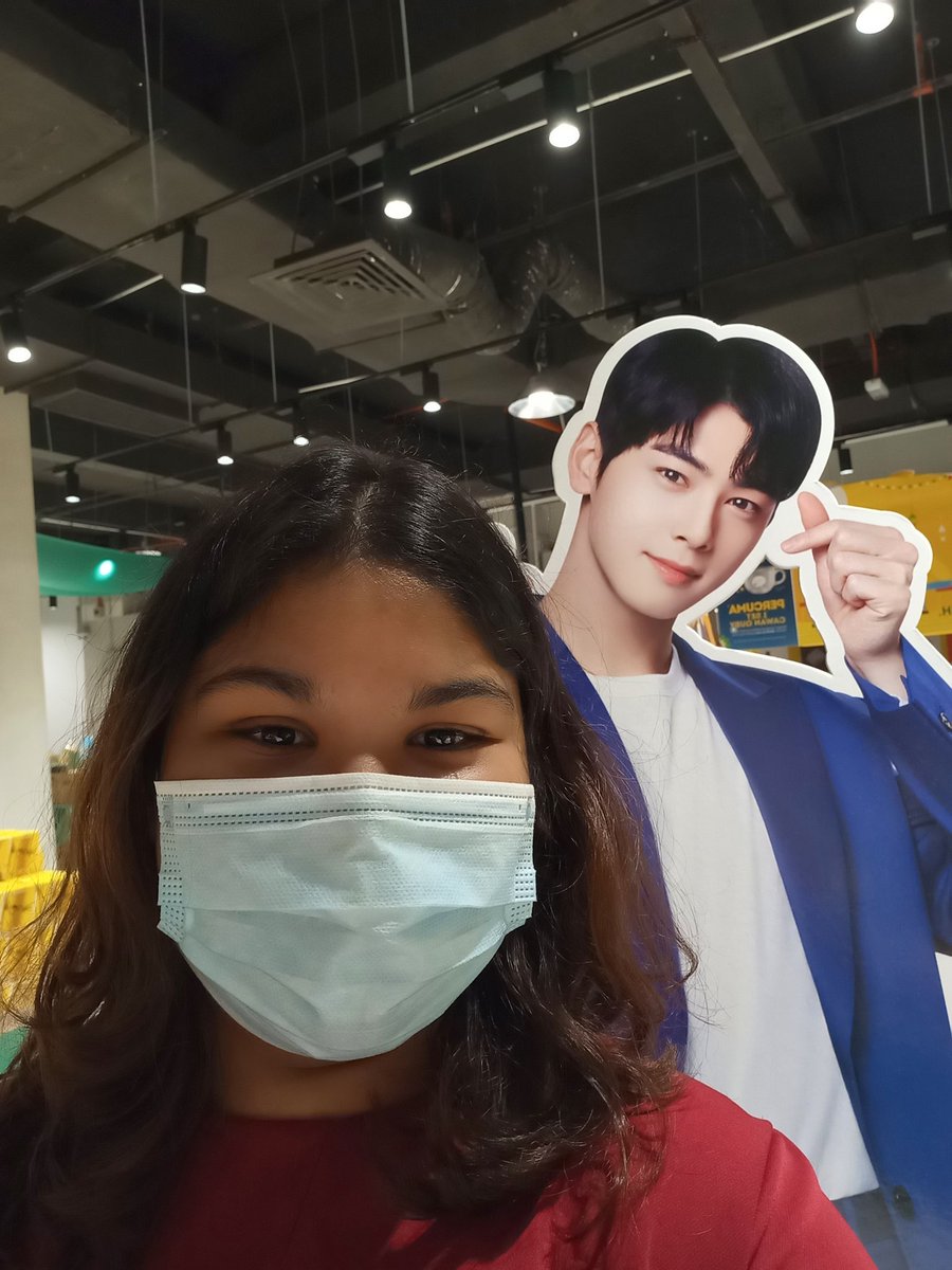 aeindrae's tweet photo. Met cha eunwoo 😍😍 https://t.co/IF7q2nn8Ax