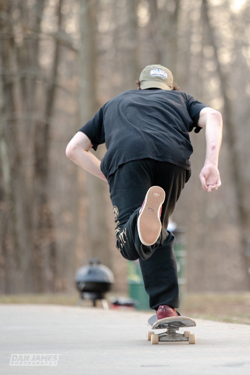 hardwarecitysk8's tweet photo. Skate away from the bs . Always look forward never look back 🤟🏻. Dan James photo .
#skateboarding #skateboards #skate #hardwarecityskateboards https://t.co/RkI36mfgcX