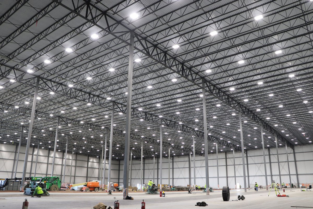 TippmannGroup's tweet photo. There's a lot to see with our expansion progress at Interstate Warehousing in Anderson, Indiana 👀

We love seeing the project take shape!

Looking for storage space? Let us know!

#warehouse #construction #coldstorage #designbuild #supplychain #indiana https://t.co/4k5qYBMaqQ