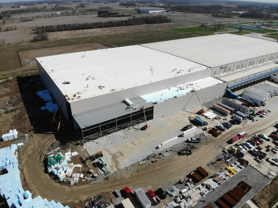 TippmannGroup's tweet photo. There's a lot to see with our expansion progress at Interstate Warehousing in Anderson, Indiana 👀

We love seeing the project take shape!

Looking for storage space? Let us know!

#warehouse #construction #coldstorage #designbuild #supplychain #indiana https://t.co/4k5qYBMaqQ