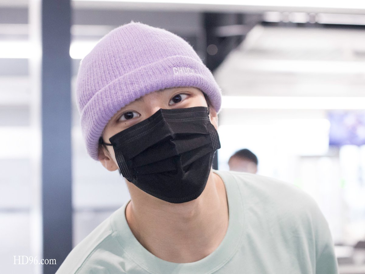 hd96_com's tweet photo. 220426 나리타 출국

#비아이지 #희도 #HEEDO 
@B_I_G_JP  @BIG_GHofficial https://t.co/54VN9uFrVA