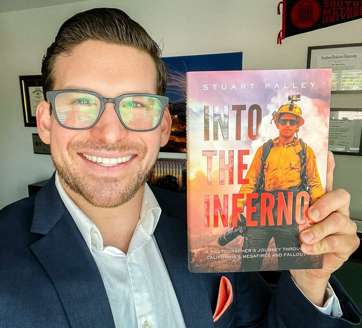 BlackstoneAudio's tweet photo. "Make no mistake, we are living in a climate crisis, &amp; this book attempts to connect the images, words &amp; current state of our wildland areas."

Our next #pubday share is a SCORCHER: #INTOTHEINFERNO by @stuartpalley is available NOW in multiple formats!

🔥https://t.co/i3Bbbvsj5h https://t.co/dqiCMXTZDG